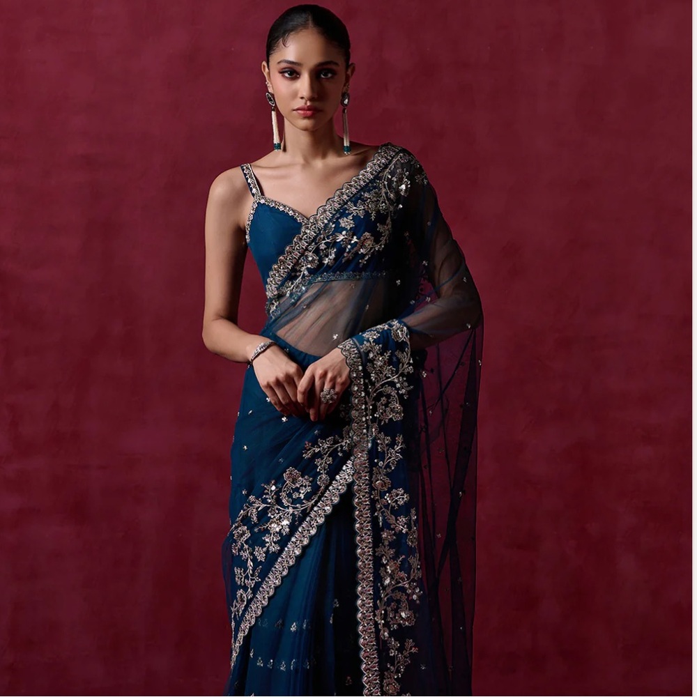 Lashkaara Teal Blue Embroidered Net Saree XS